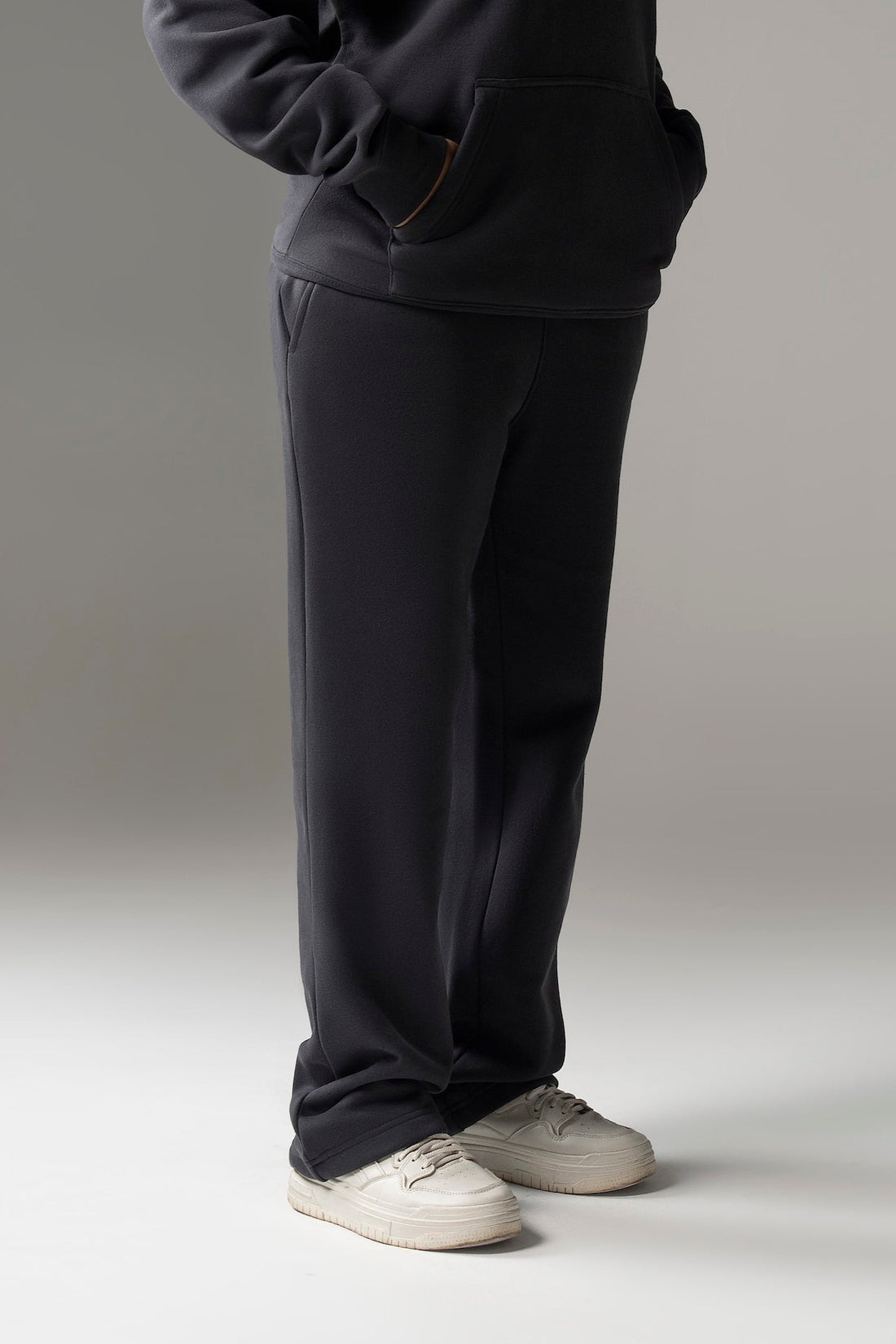 THE COZY SWEATPANT (GREY METALLIC)