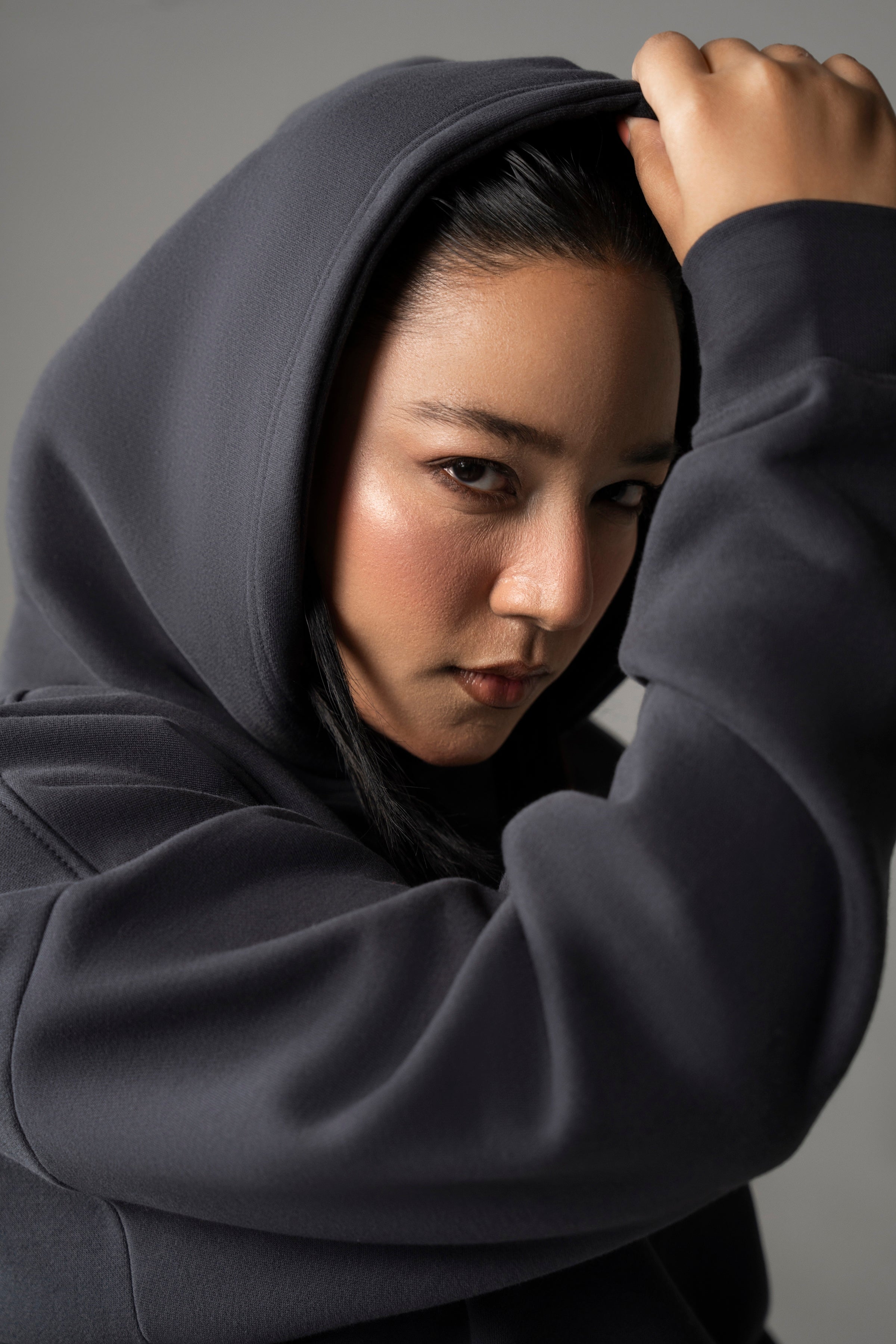 THE COZY HOODIE (GREY METALLIC)