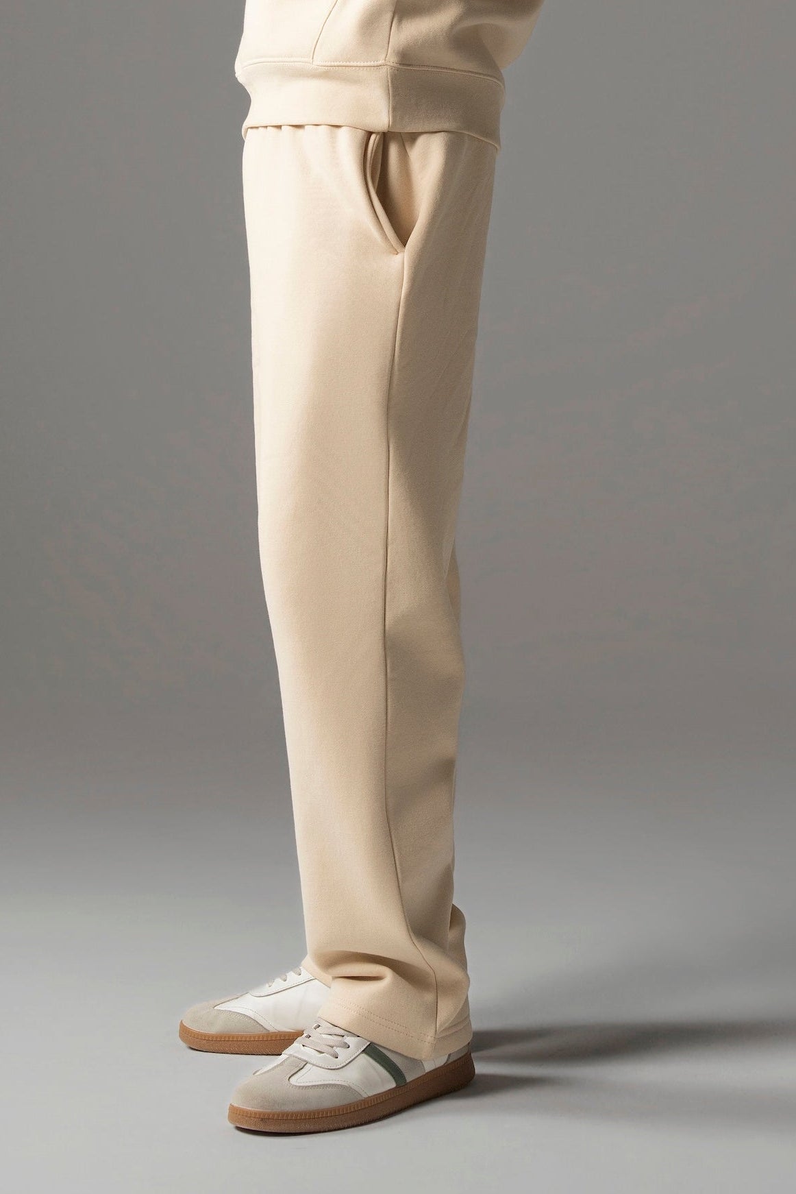 THE COZY SWEATPANT (IVORY)