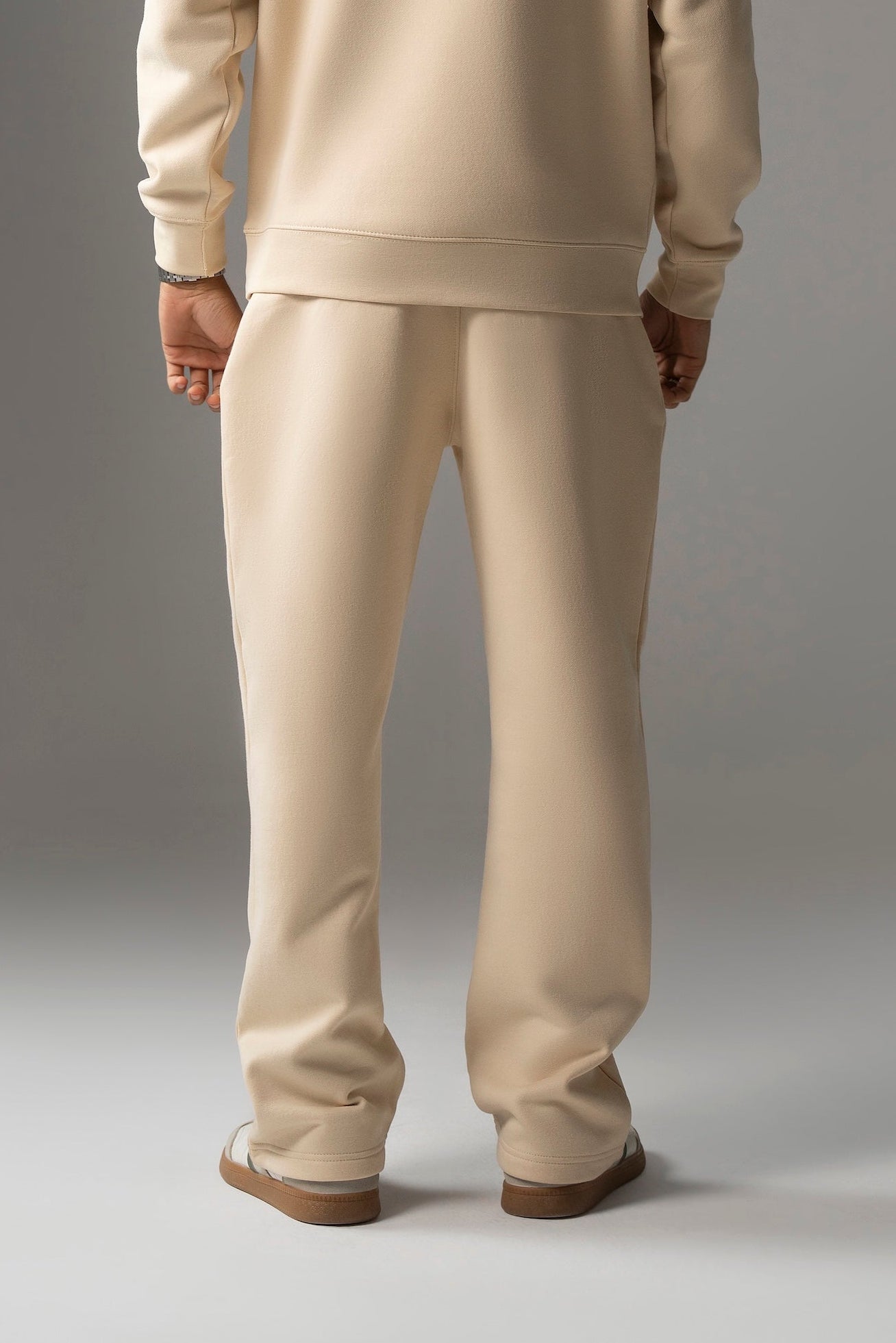 THE COZY SWEATPANT (IVORY)