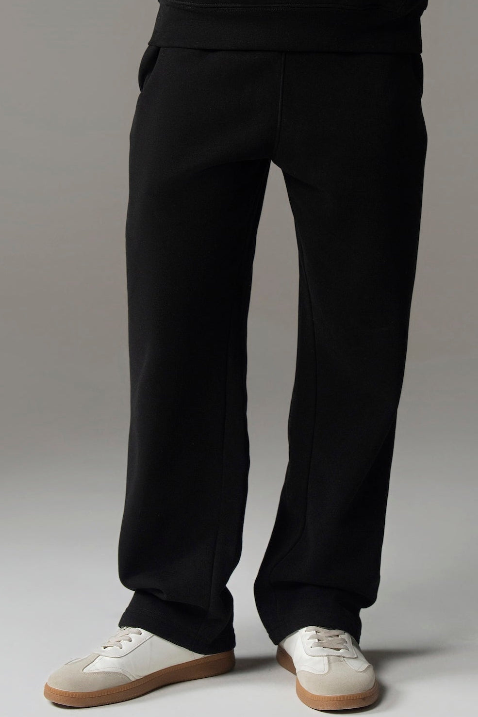 THE COZY SWEATPANT (BLACK)