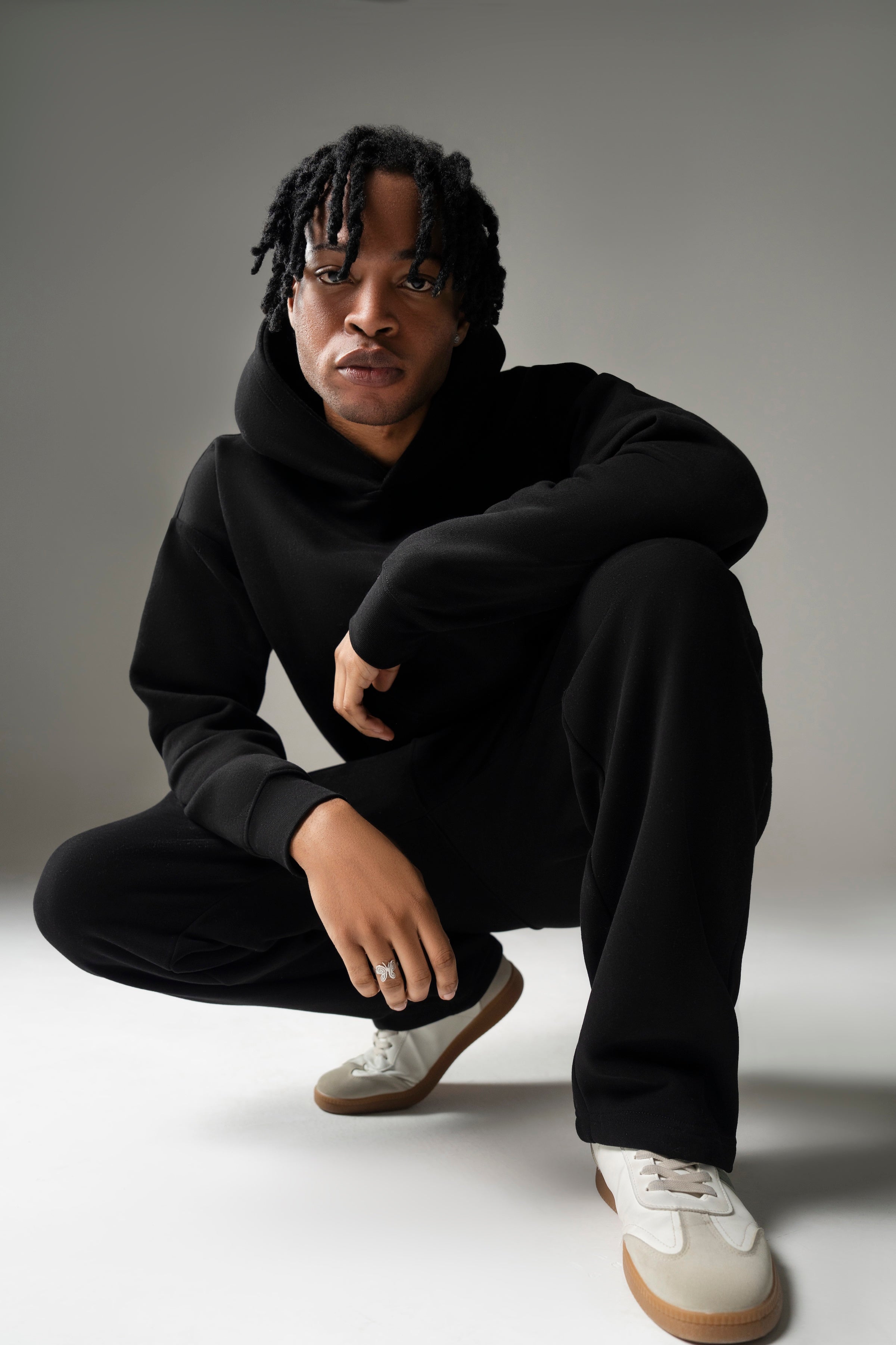 THE COZY HOODIE (BLACK)
